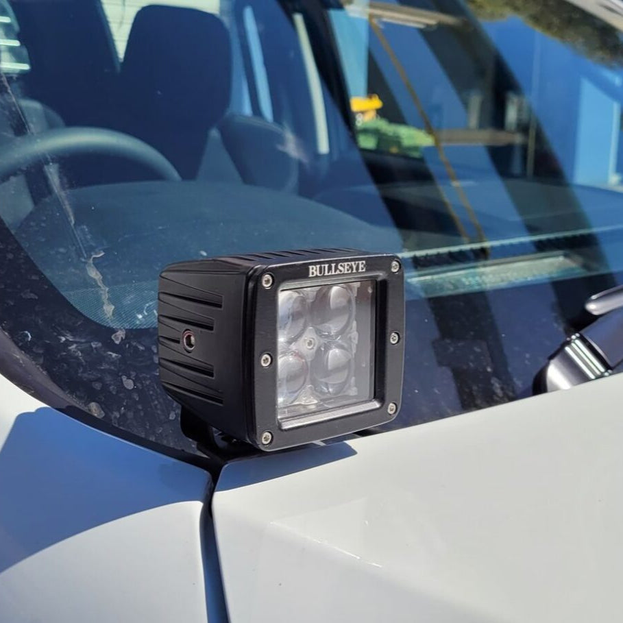 
                  
                    D-MAX Light and Aerial Bonnet Mount
                  
                