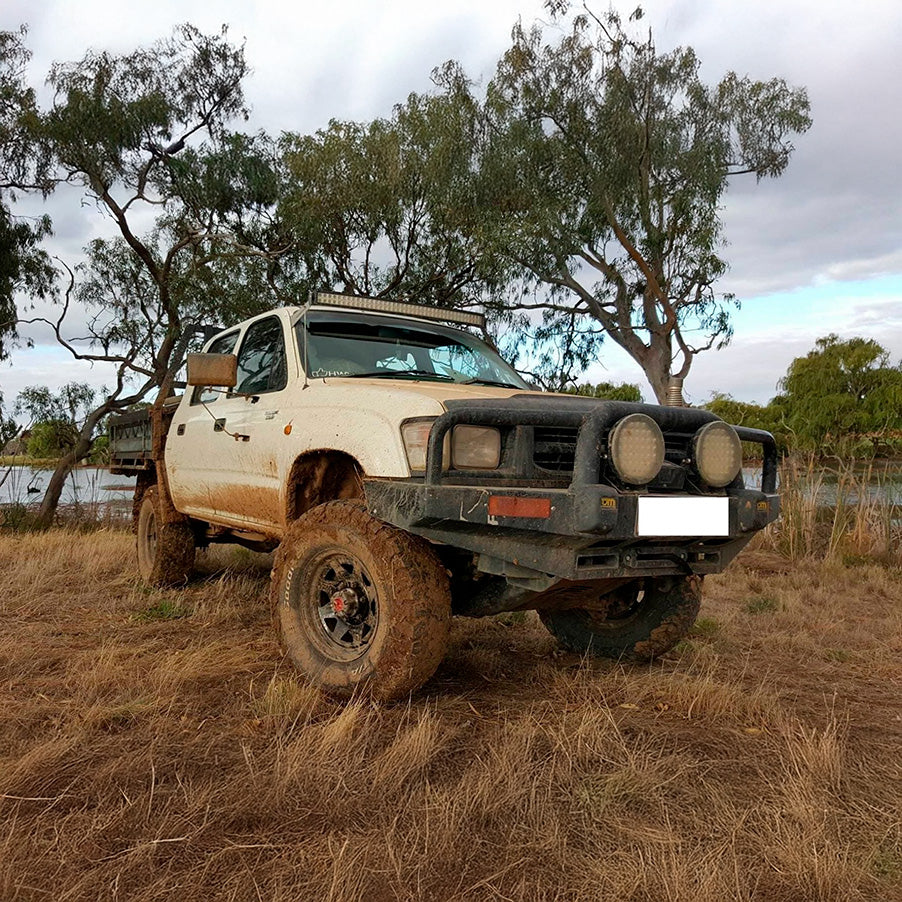 
                  
                    Toyota Hilux N60 Bullseye Bracket Curved Lightbar Mount
                  
                